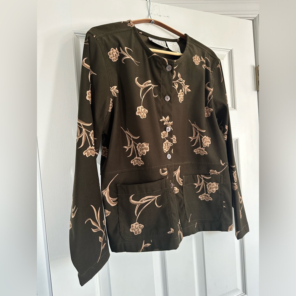 Vintage Erika Studio Blouse Button Front Up Top Pockets Brown Tan Mandarin